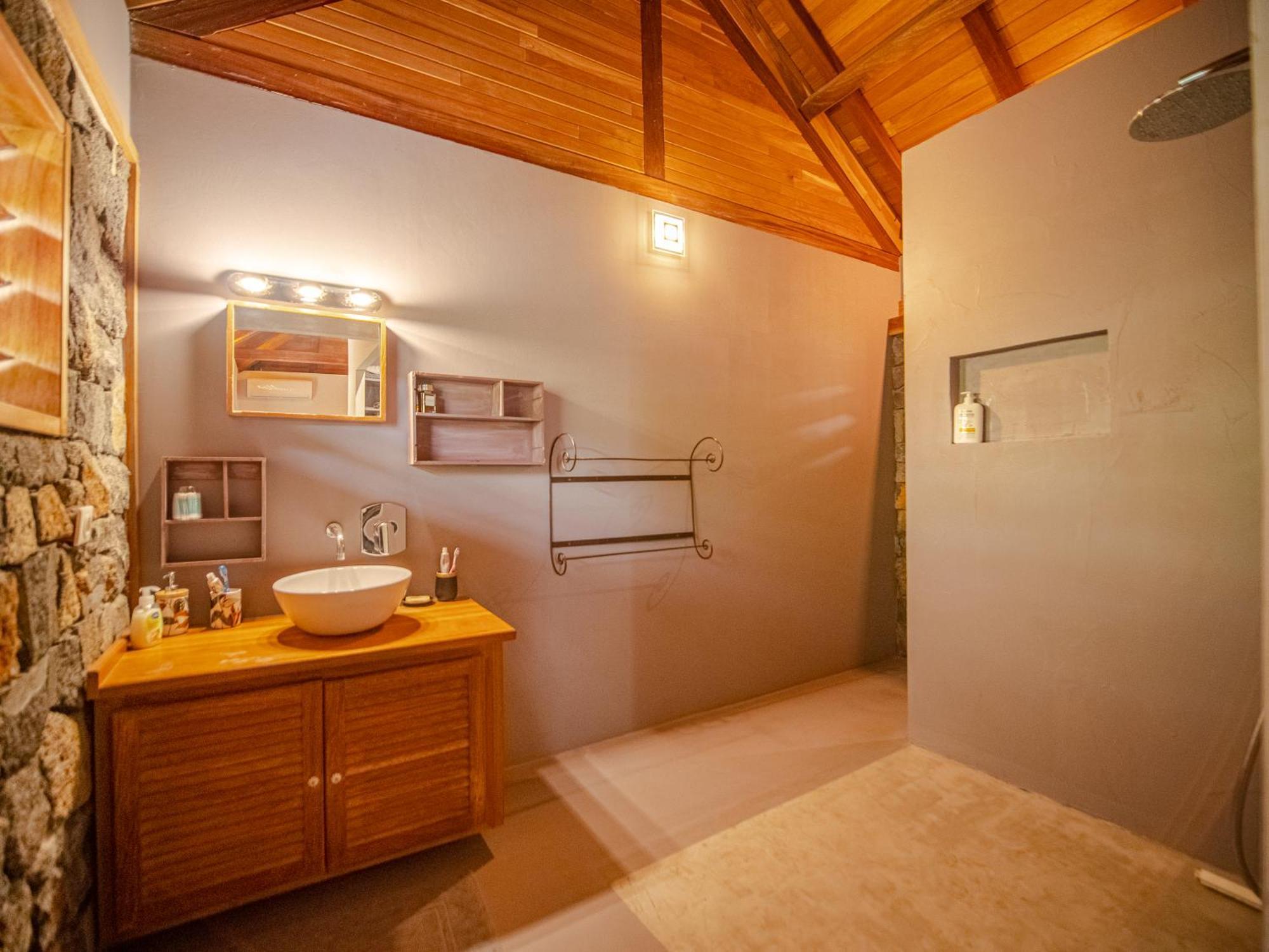 La Kaz Veloutier - Villa 4 Chambres Avec Piscine La Saline Le Bains Ngoại thất bức ảnh